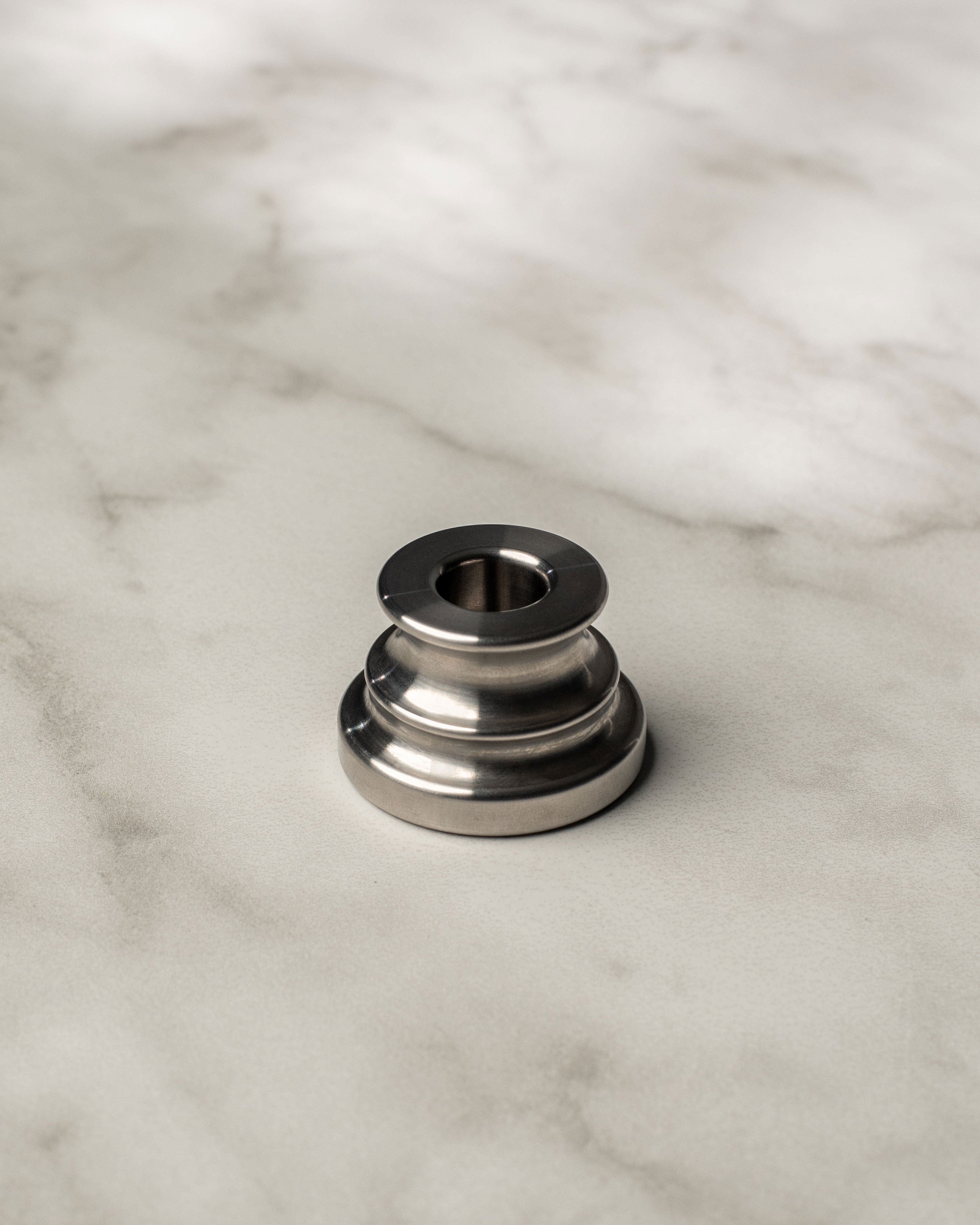 Razor Stand